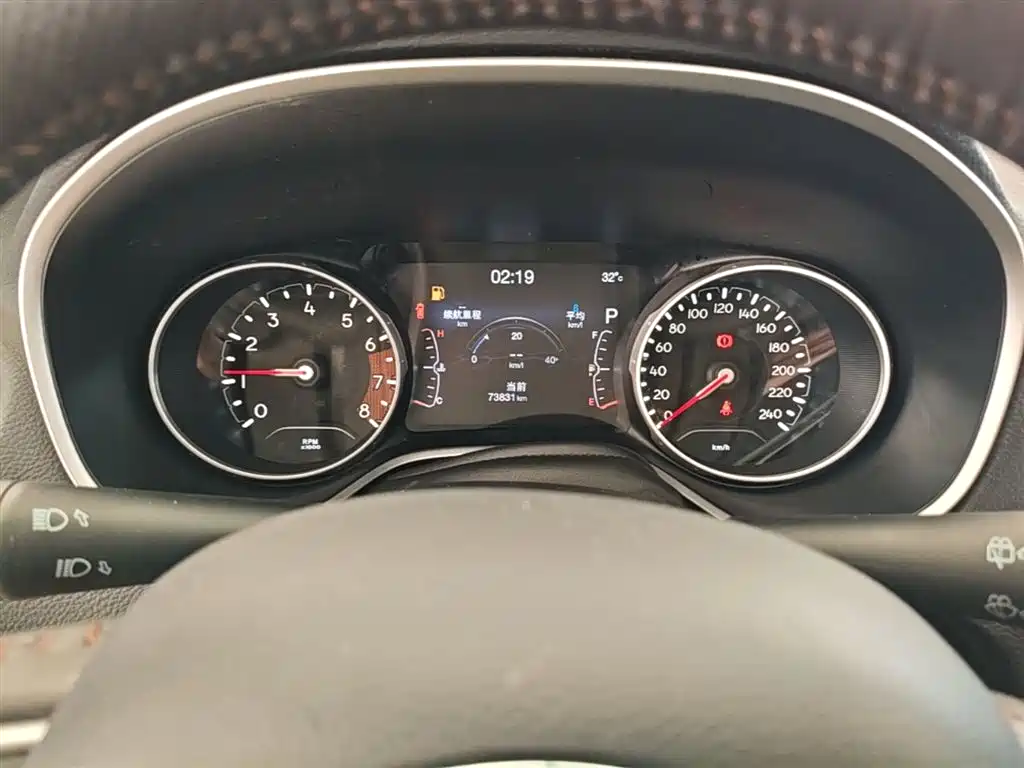 Jeep Compass 2017 — фото 12