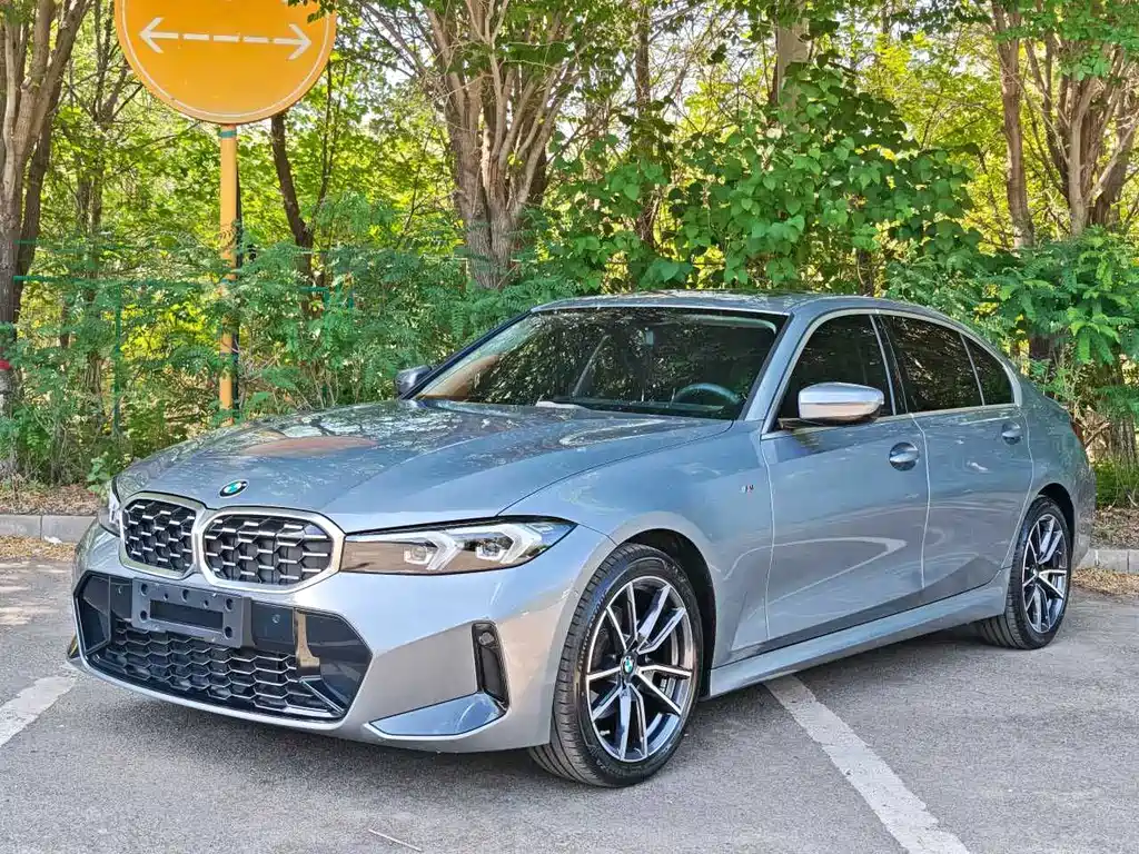 BMW 3 Series 2023 — фото 1