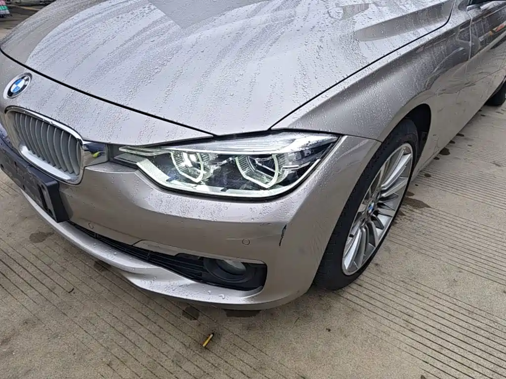 BMW 3 Series 2019 — фото 24