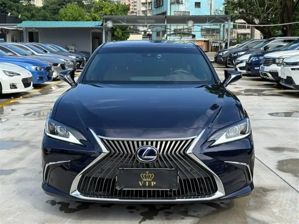 Lexus ES 2020 — фото 2