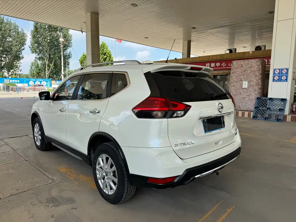 Nissan X-Trail 2017 — фото 19