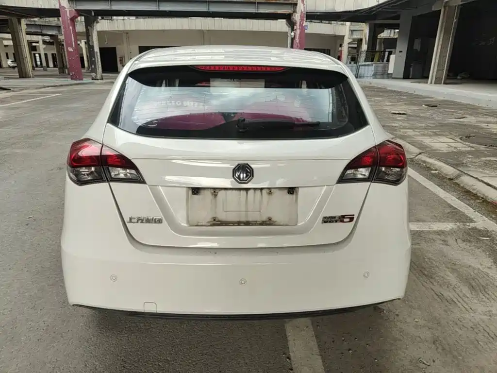 MG MG5 2016