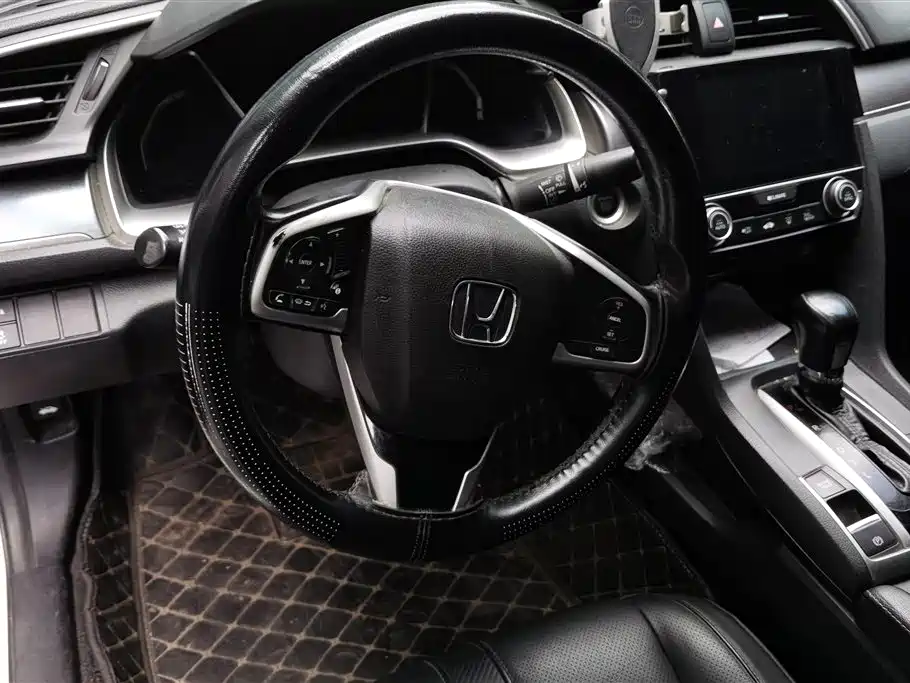 Honda Civic 2017 — фото 15
