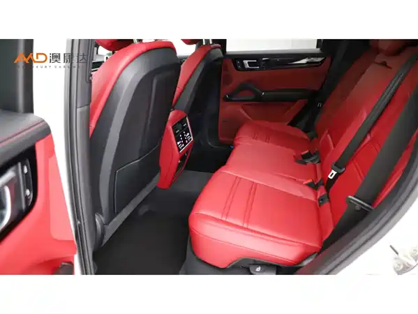 Porsche Cayenne 2023