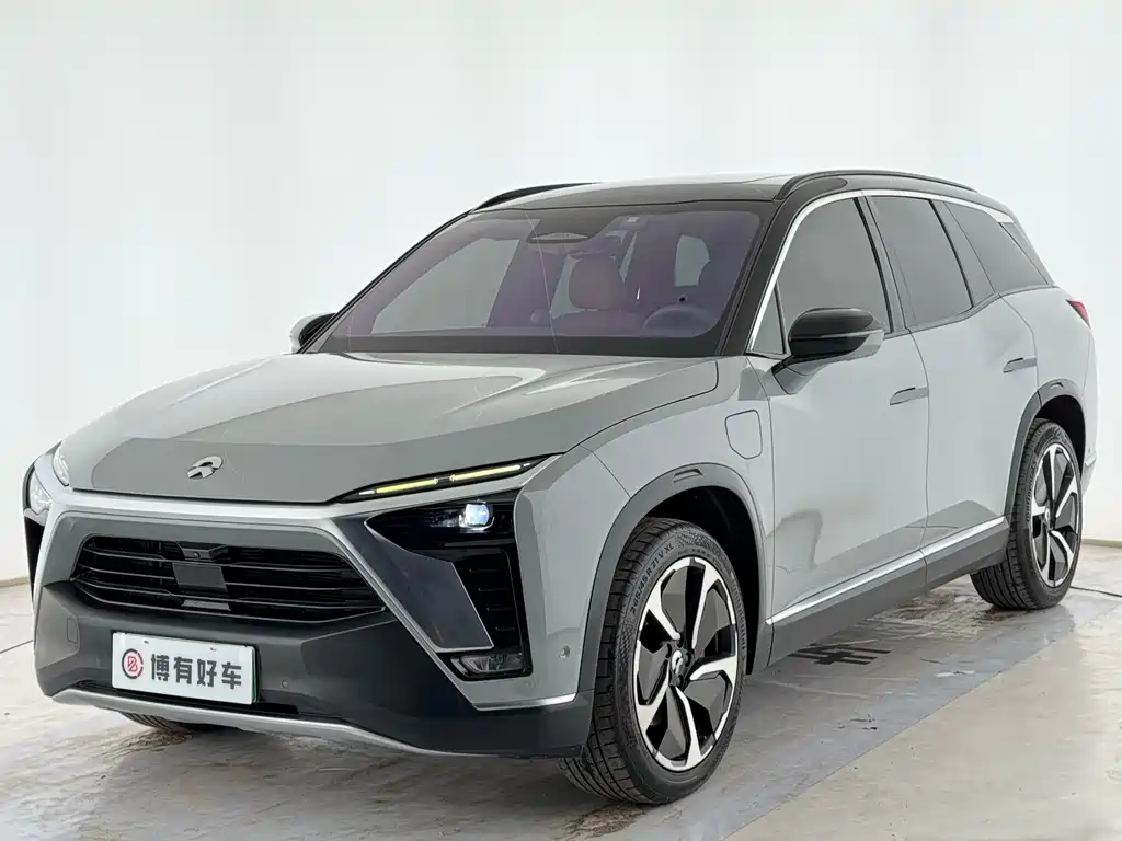 NIO ES8 2021