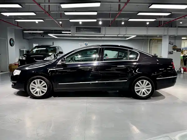 Volkswagen Magotan 2011