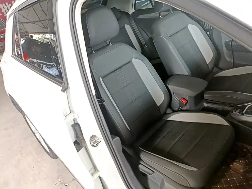 Volkswagen T-Roc 2022 — фото 25