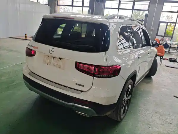 Mercedes-Benz GLB 2021