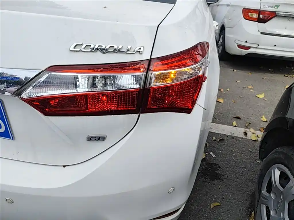 Toyota Corolla 2017 — фото 8