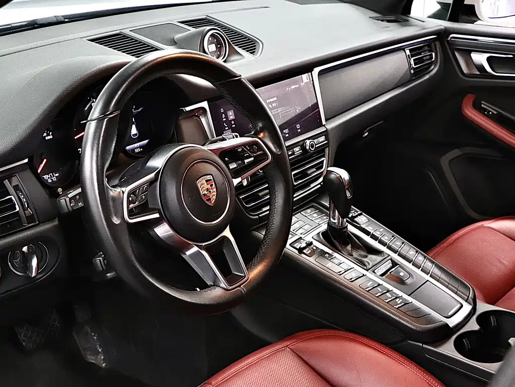 Porsche Macan 2020 — фото 11