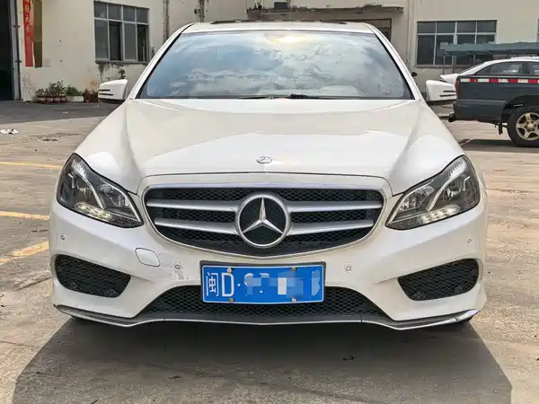 Mercedes-Benz E-Class 2015