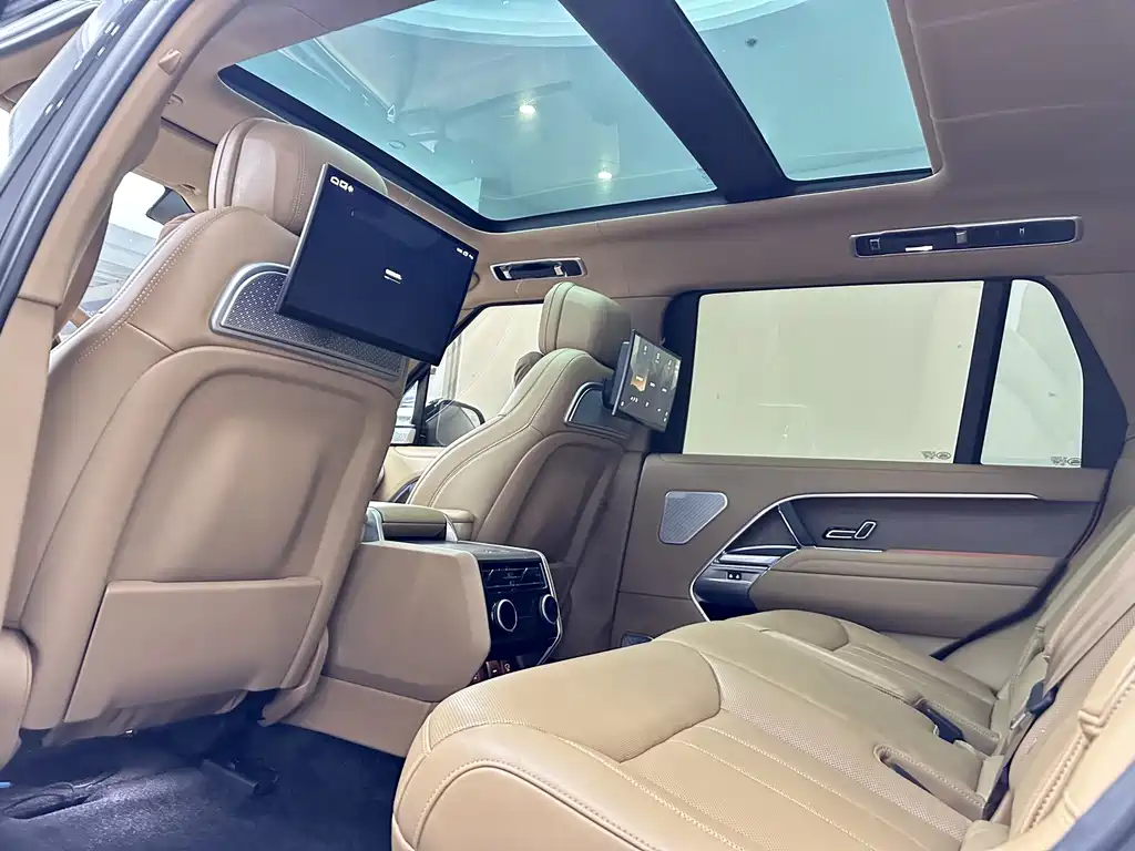 Land Rover Range Rover 2025 — фото 12