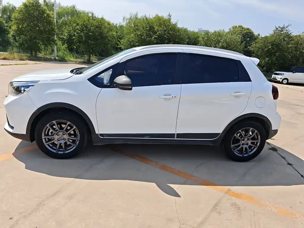 Geely Vision X3 2022