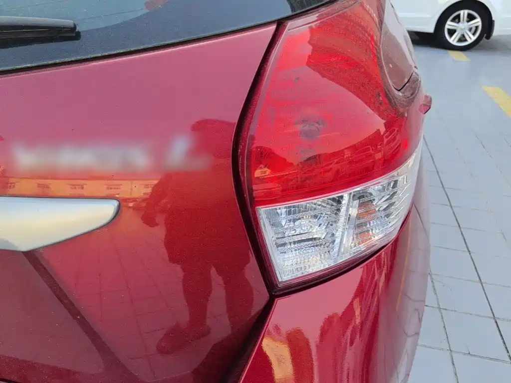Toyota Yaris L 2016 — фото 8