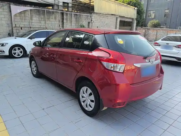 Toyota Yaris L 2016