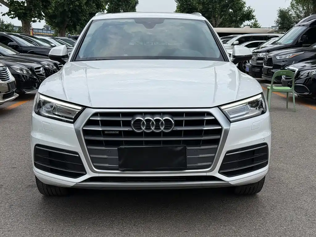 Audi Q5L 2021