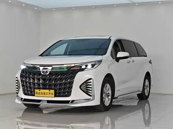 Toyota Granvia 2023