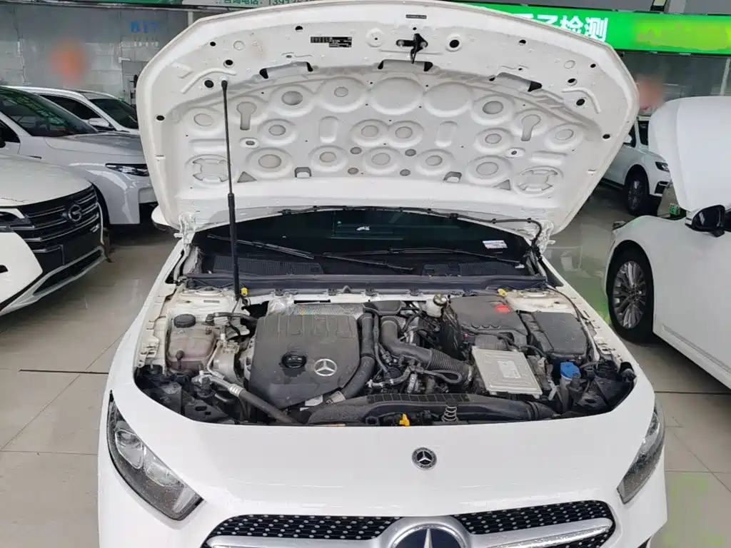 Mercedes-Benz A-Class 2022 — фото 16