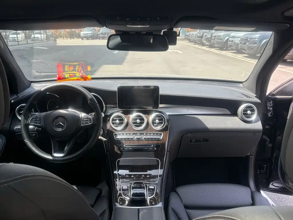 Mercedes-Benz GLC 2019 — фото 11