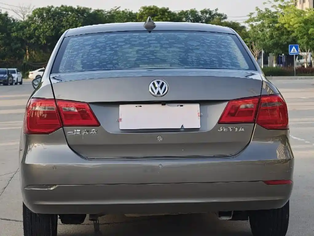 Volkswagen Jetta 2015
