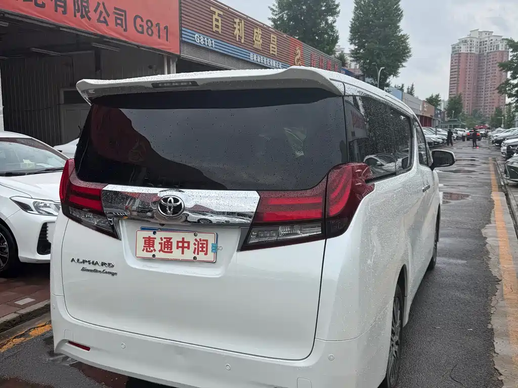 Toyota Alphard 2017 — фото 4