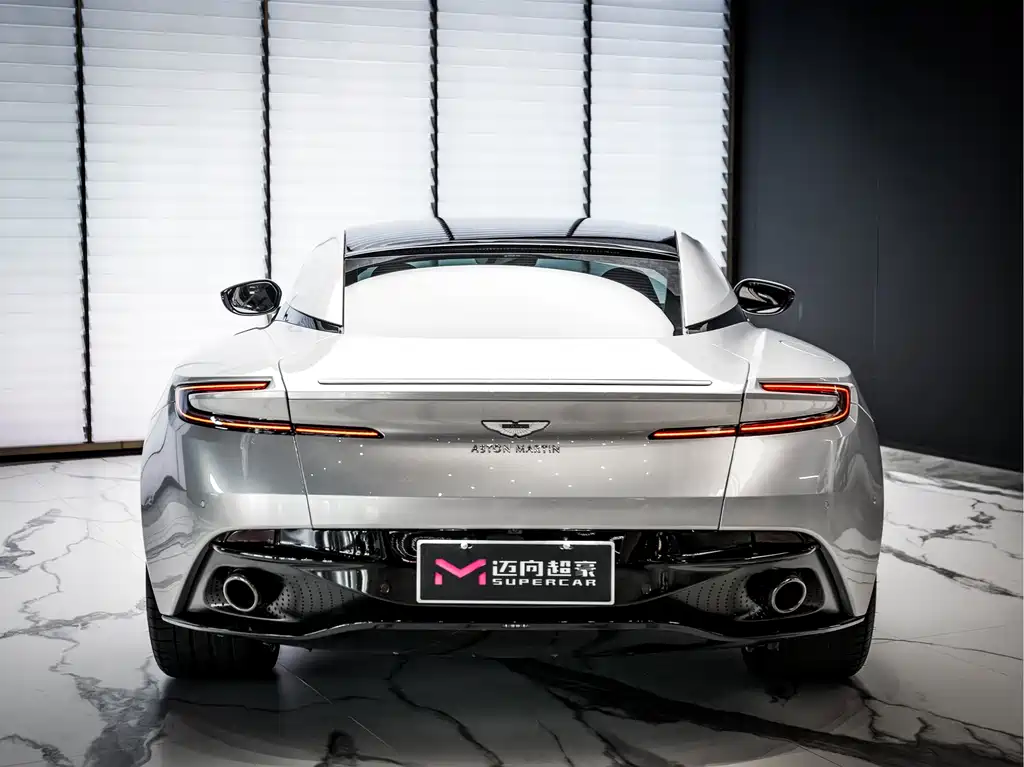 Aston Martin DB11 2018 — фото 4