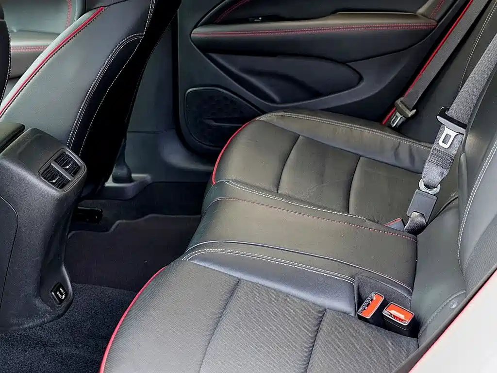 Buick Regal 2020 — фото 12