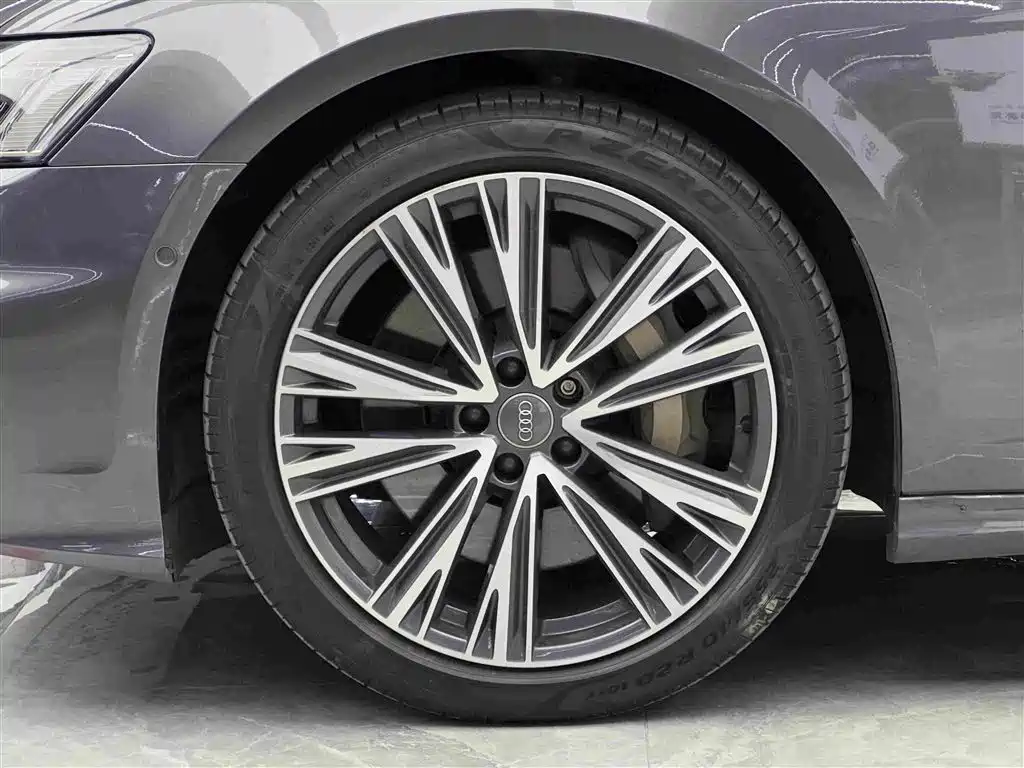 Audi A6L 2020