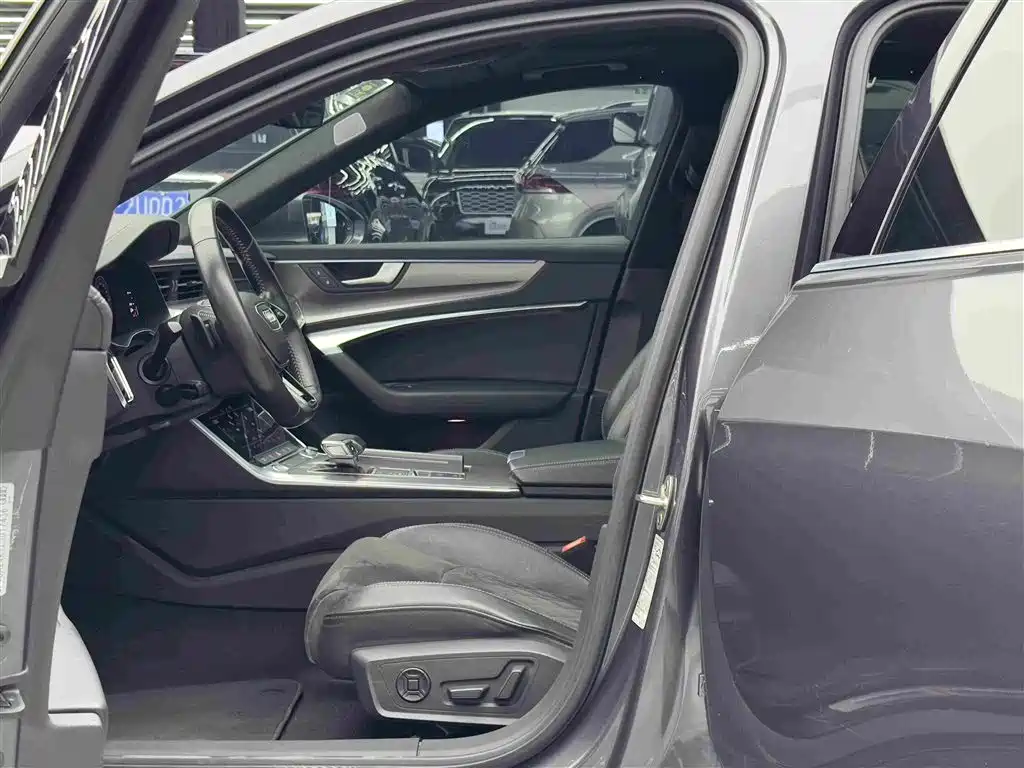 Audi A6L 2020