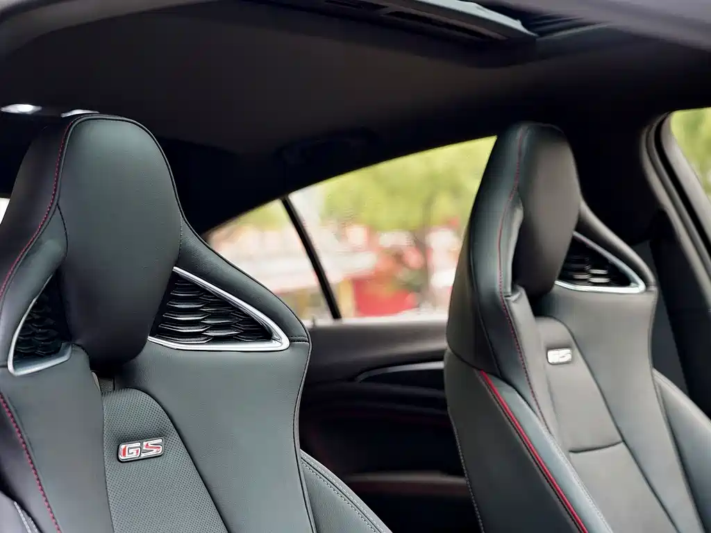 Buick Regal 2020 — фото 15
