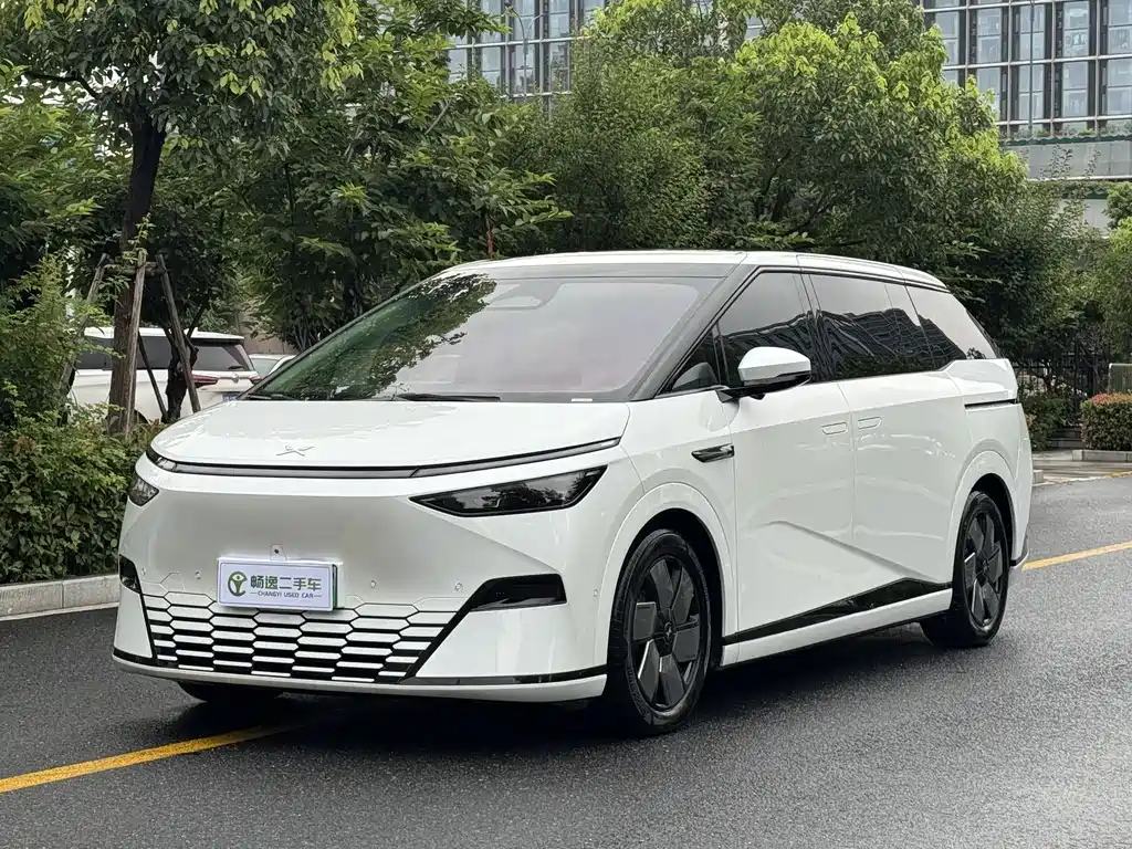 XPeng X9 2024