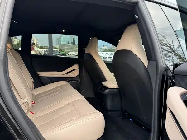 NIO ET5 2025