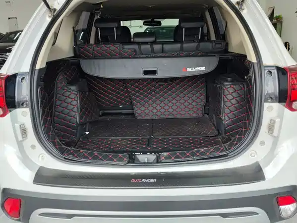 Mitsubishi Outlander 2020