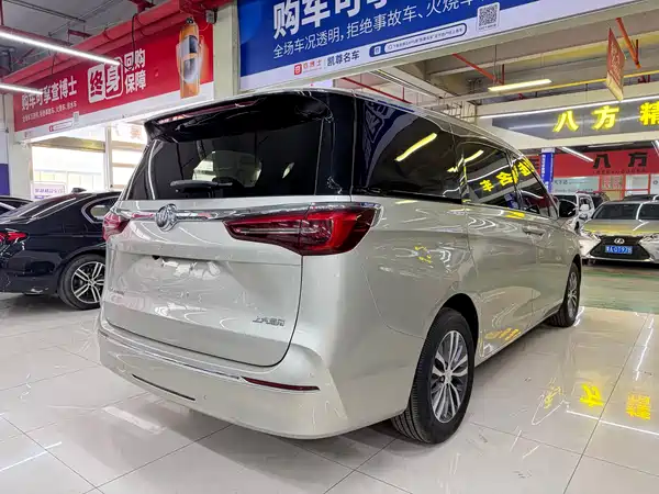 Buick GL8 2022