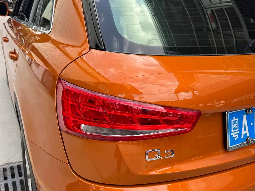 Audi Q3 2015 — фото 18