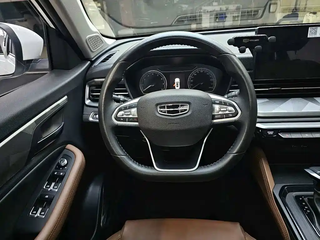 Geely Vision X6 2023 — фото 16
