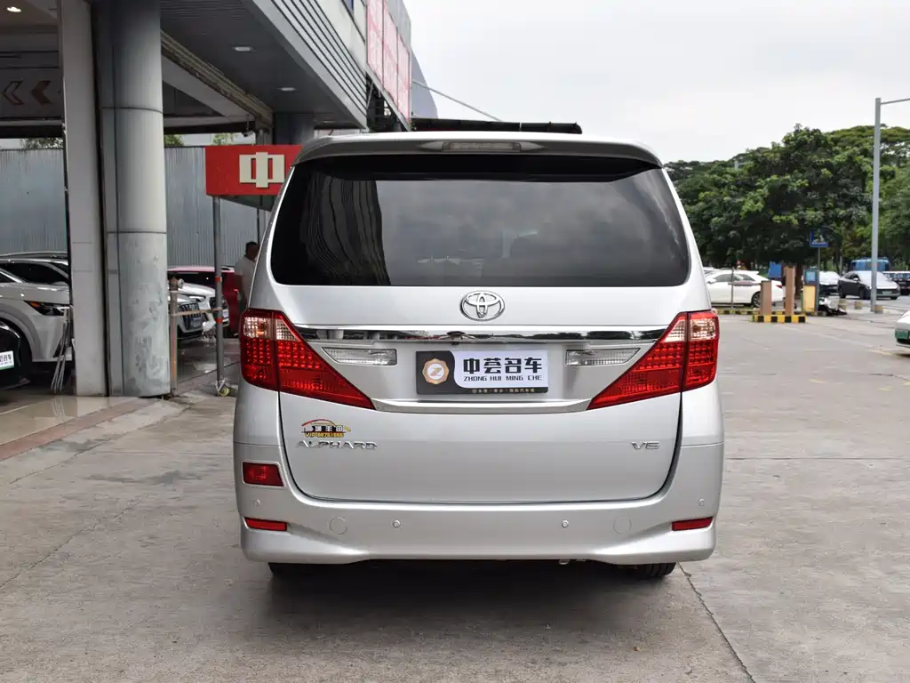 Toyota Alphard 2013 — фото 16
