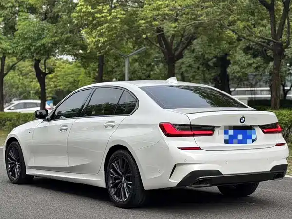 BMW 3 Series 2022