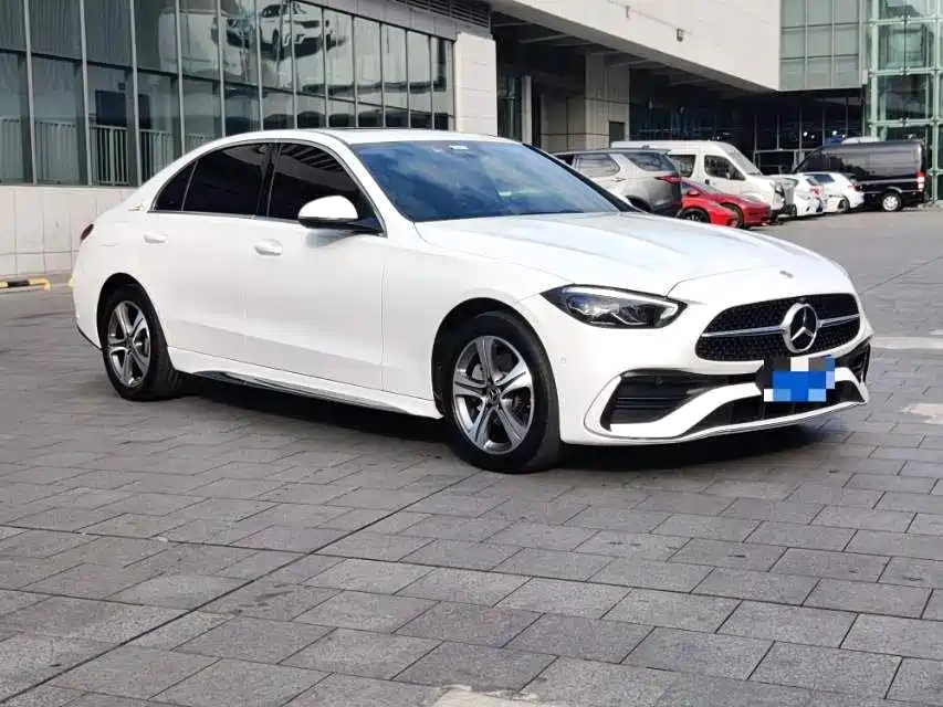 Mercedes-Benz C-Class 2022