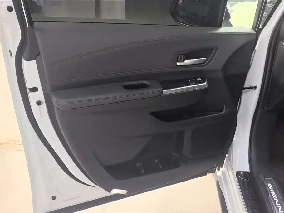 Toyota Sienna 2023