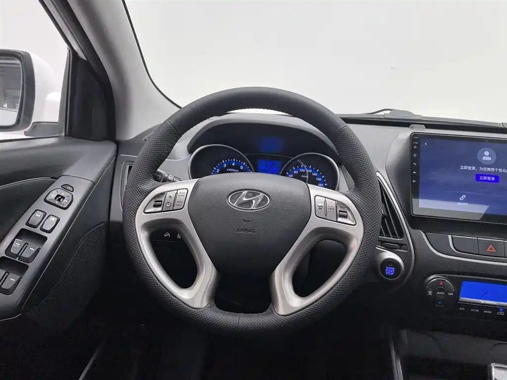 Hyundai ix35 2018 — фото 11