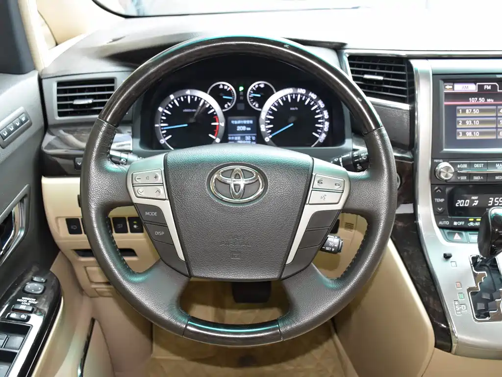 Toyota Alphard 2013 — фото 14