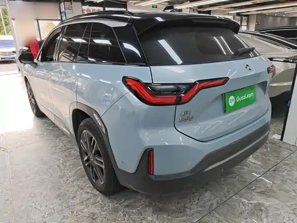 NIO ES6 2021