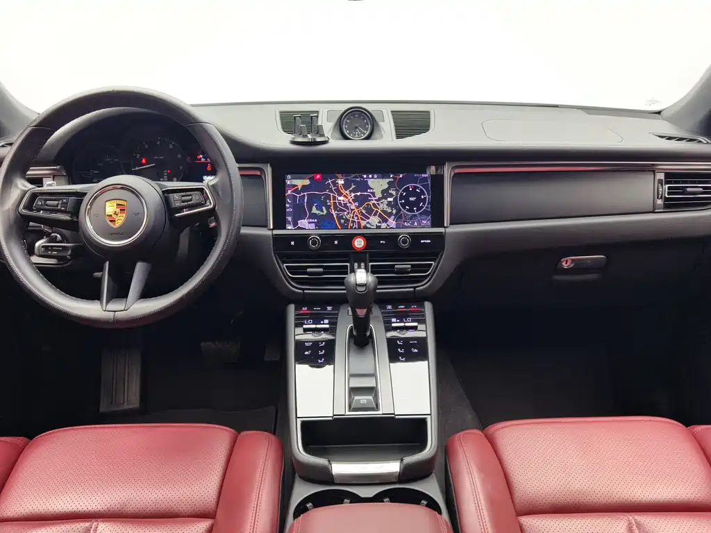 Porsche Macan 2023 — фото 10