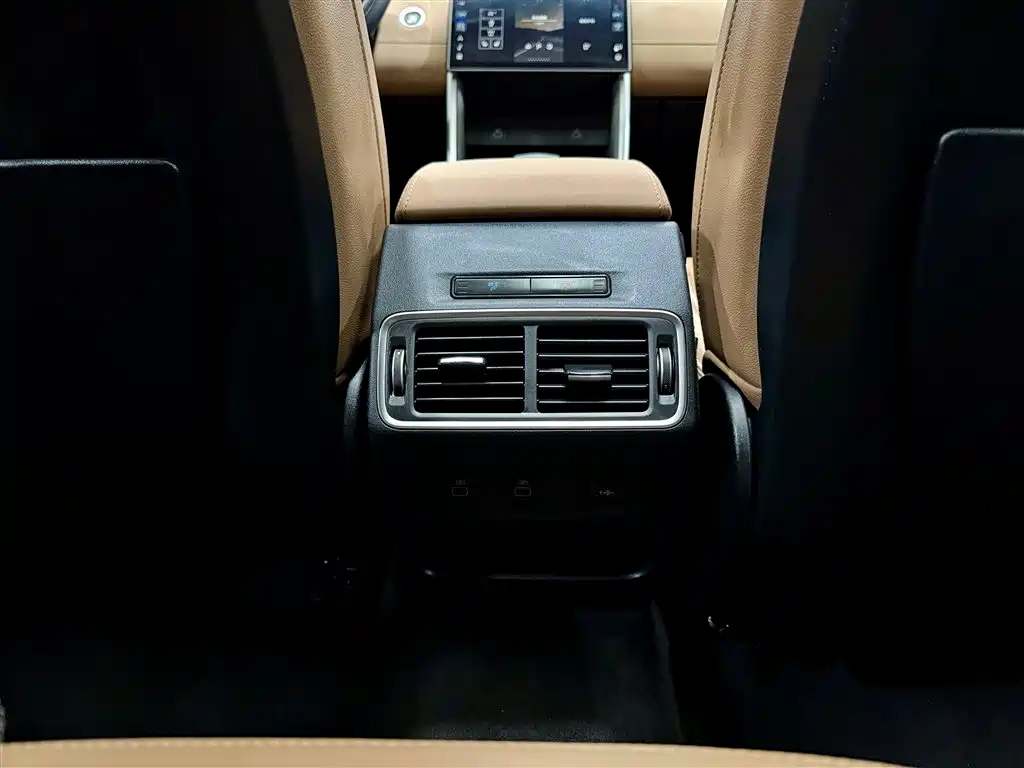 Land Rover Discovery Sport 2025 — фото 22