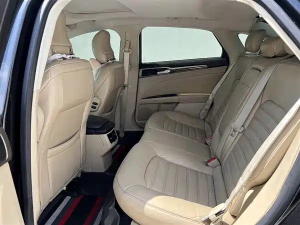 Ford Mondeo 2014