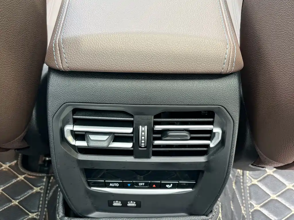 BMW i3 2022 — фото 17
