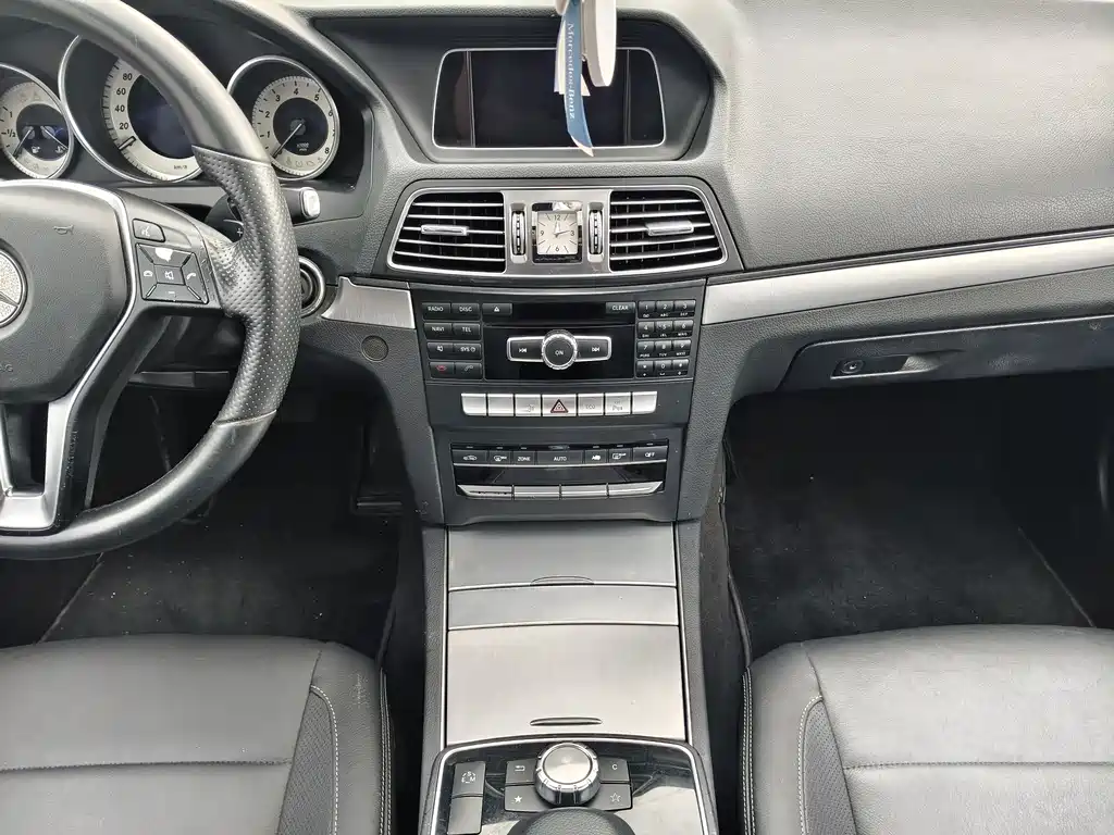 Mercedes-Benz E-Class 2017 — фото 13
