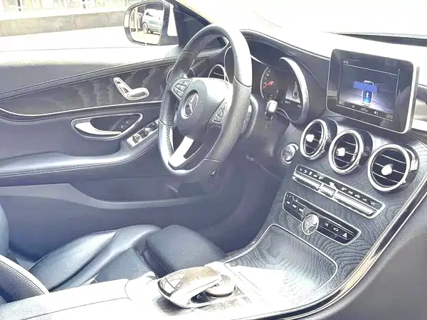 Mercedes-Benz C-Class 2018