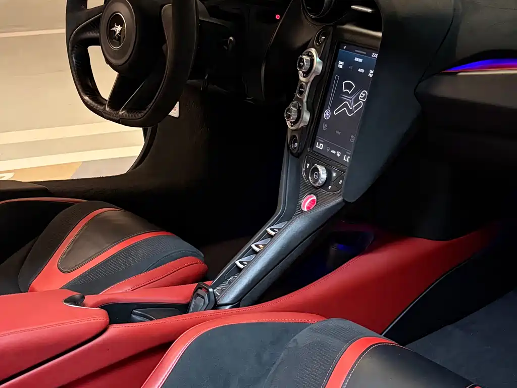 McLaren 720S 2018 — фото 14